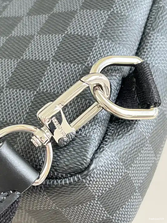 LOUIS AVENUE VUITTON SLINGBAG 0416